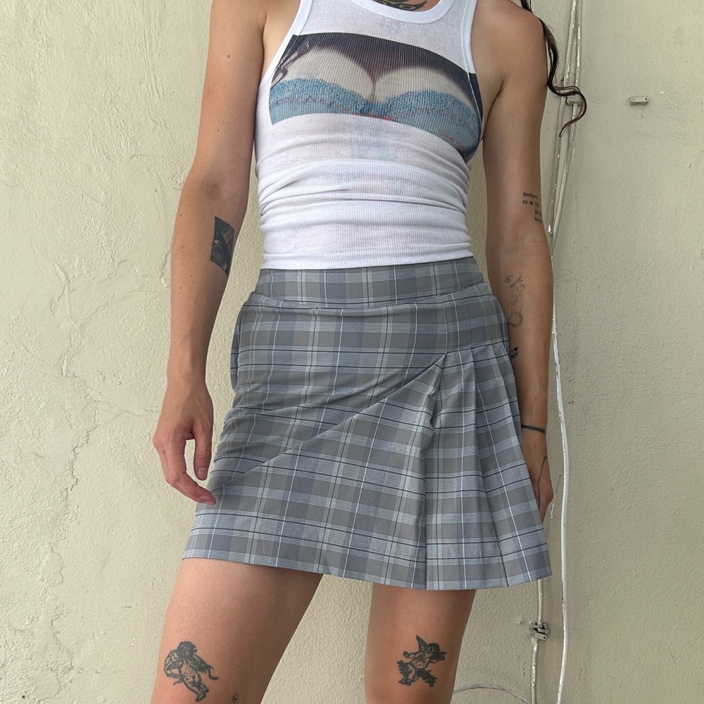 Nike Skort - Sporty Golf Tennis Skirt with Shorts